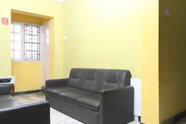 هتل Krishna Park Guest House