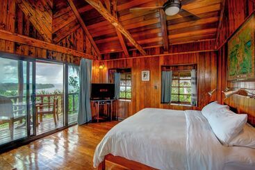 هتل Palau Carolines Resort