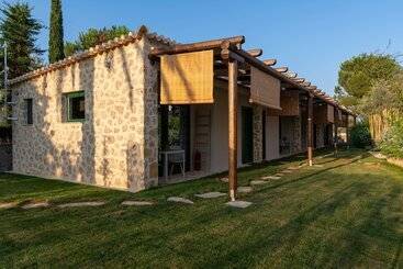 پانسیون Therme Sea Luxury Lodge