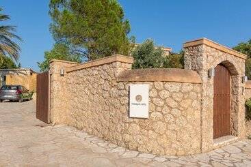 پانسیون Therme Sea Luxury Lodge