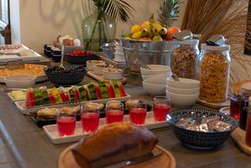 پانسیون Therme Sea Luxury Lodge