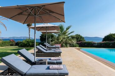 پانسیون Therme Sea Luxury Lodge