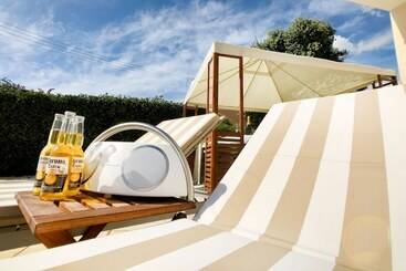 Villa Silverline