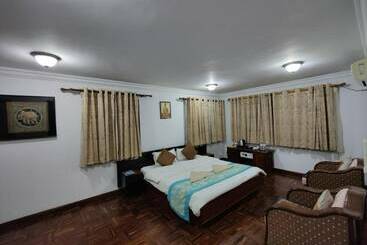 تختخواب و صبحانه Sherpa Home