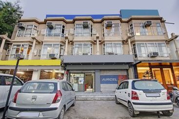 Itsy Hotels Amrita Raghunath Bazaar Jammu