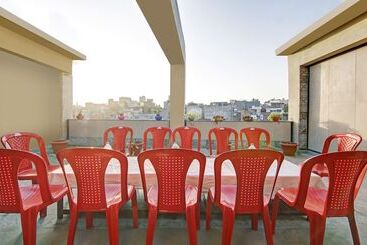 Itsy Hotels Amrita Raghunath Bazaar Jammu