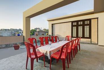 Itsy Hotels Amrita Raghunath Bazaar Jammu