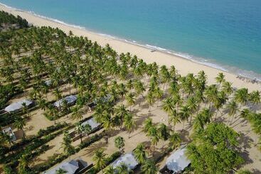 هتل Karpaha Sands