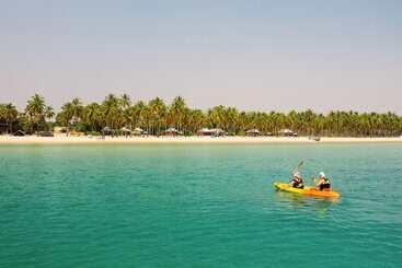 هتل Karpaha Sands