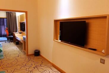 酒店 New Beacon Airport International
