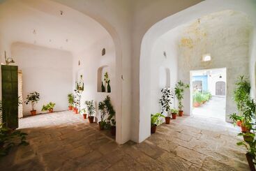 هتل Saba Haveli