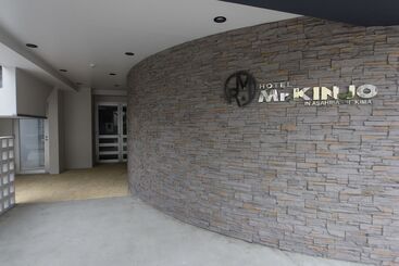 Mr.kinjo In Asahibashi Station Square