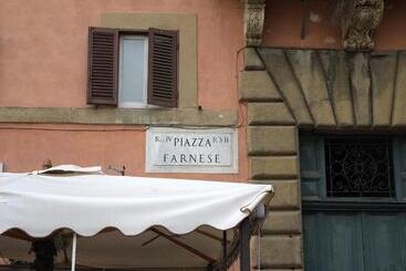 پانسیون Farnese 48