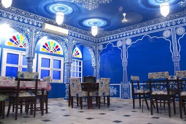 تختخواب و صبحانه Haveli Kalwara   A Heritage