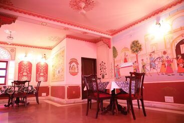 تختخواب و صبحانه Haveli Kalwara   A Heritage