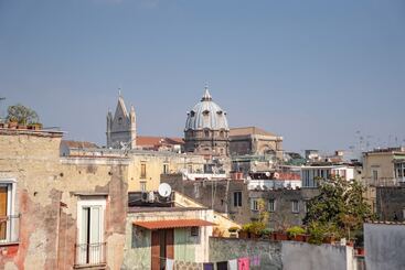 تختخواب و صبحانه It S Room Naples