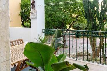 تختخواب و صبحانه La Bella Lecce Rooms
