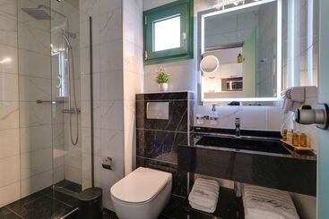 هتل Alegria Suites