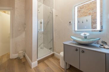 پانسیون Zara Palace   Design Rooms