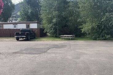 Four Winds Motel