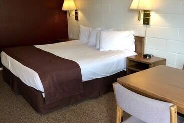 Four Winds Motel