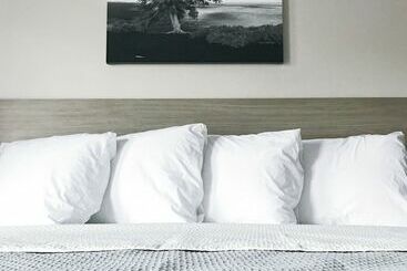هتل Airport Inn