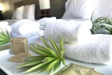هتل Airport Inn