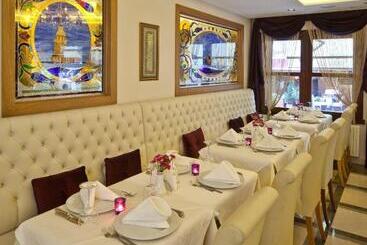 هتل Glk Premier Acropol Suites & Spa