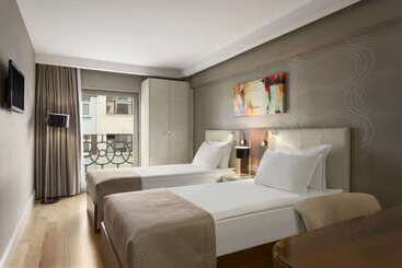 هتل Ramada Istanbul Grand Bazaar