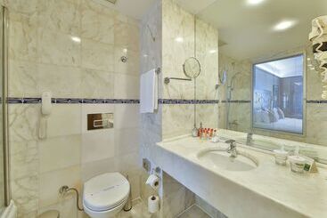 酒店 Ramada By Wyndham İstanbul Taksim