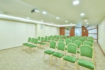 酒店 Ramada By Wyndham İstanbul Taksim