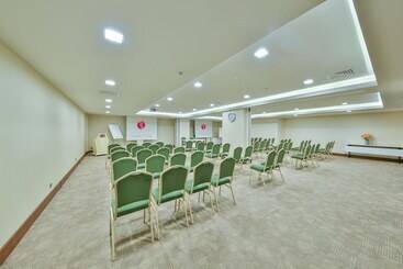 酒店 Ramada By Wyndham İstanbul Taksim