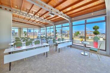 酒店 Ramada By Wyndham İstanbul Taksim