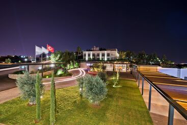 هتل Ramada Resort By Wyndham Bodrum