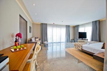 هتل Ramada Resort By Wyndham Bodrum