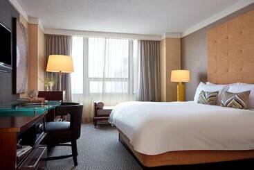 هتل Renaissance Columbus Downtown