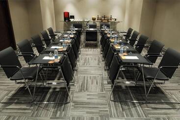 هتل Sheraton Istanbul Ataköy