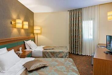 هتل özkaymak İncekum Resort