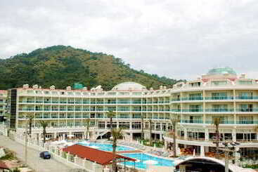 Pineta Park Deluxe Hotel All Inclusive