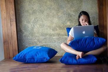 Draper Startup House For Entrepreneurs   Hostel