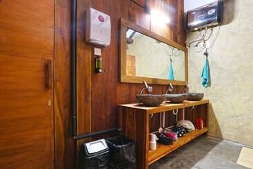 Draper Startup House For Entrepreneurs   Hostel
