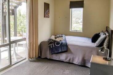 هاستل Tombstone Motel, Lodge & Backpackers
