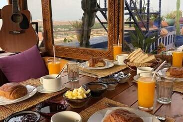 Azul Guest House Taghazout Bay   Hostel