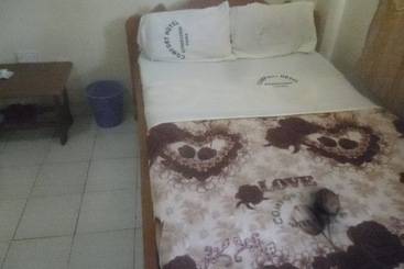 تختخواب و صبحانه Comfort