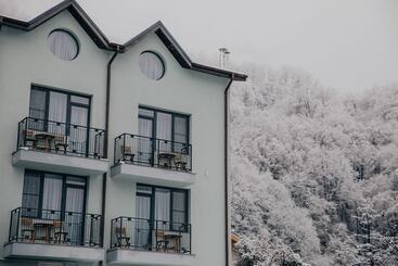Hills Polyana Hotel & Spa