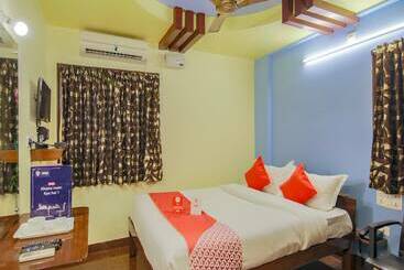 هتل Nsnr Residency By Oyo Rooms