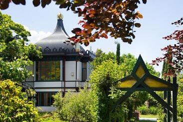 Montacute Pavilion And Gardens