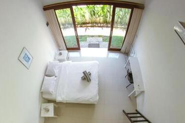 پانسیون Canggu Beach Inn