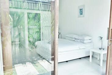 پانسیون Canggu Beach Inn