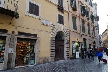 پانسیون Starhome Navona